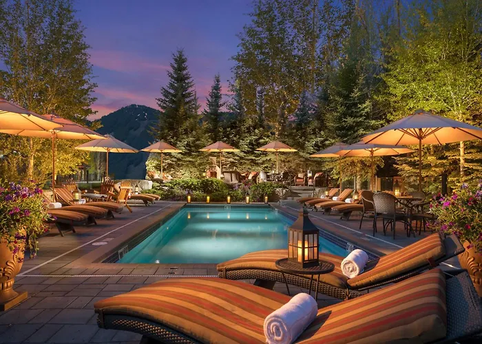 Rustic Inn Creekside